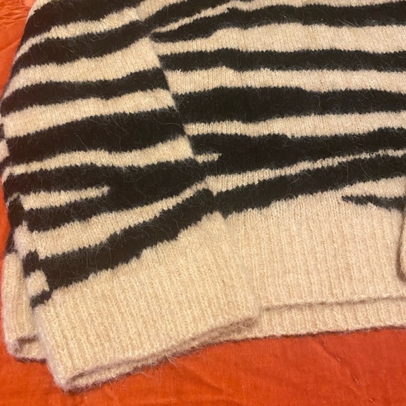 New MADEWELL ZABRA PRINT SWEATER - Picture 4 of 5